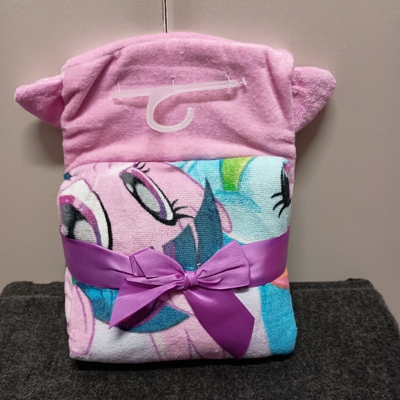 NWT My Little Pony the Movie Hooded Towel Wrap - Picture 2 of 4